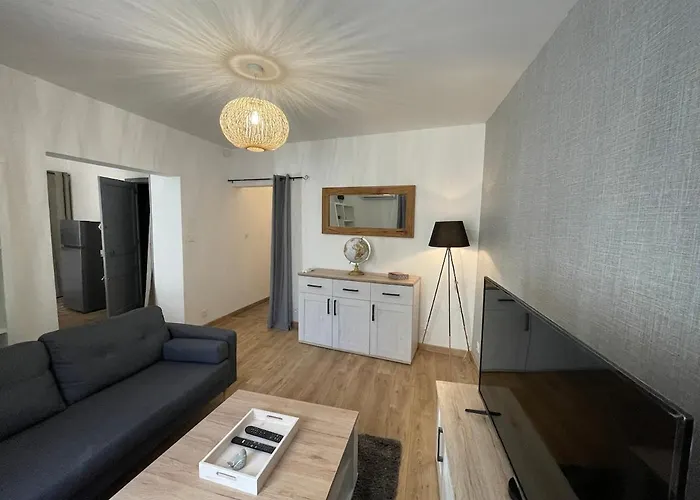 Beziers, A 5 Mn Des Allees Paul Riquet - 2 * Безье